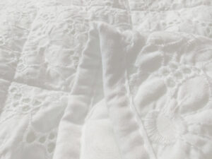 NOVOTEXTIL Colcha Boutí Blanca Estampada - Moderna y Ligera con Diseño Artesanal 100% Microfibra Extrasuave - Cubrecama para Verano y Entretiempo con 1 o 2 Fundas Almohada (50x70) - ✅ Entrega 24/72h a toda españa - Imagen 8