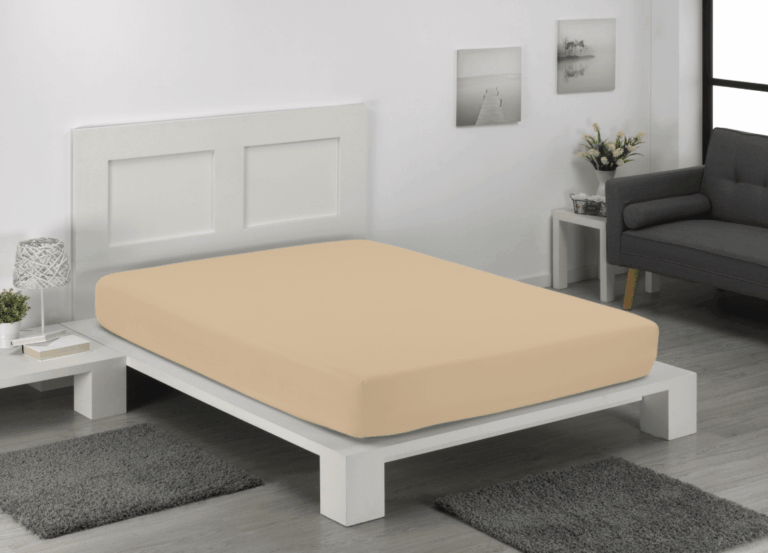 Novotextil - Sábana Bajera Ajustable de Microfibra de Poliéster Suave y Transpirable - Disponible en Varios Colores y Tamaños - Ajuste Perfecto con Elásticos en Esquinas - Fácil de Lavar y Secado Rápido ✅ Entrega 24/72h a toda España - Crema